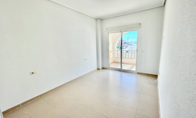 Sale - Villa -
Ciudad Quesada