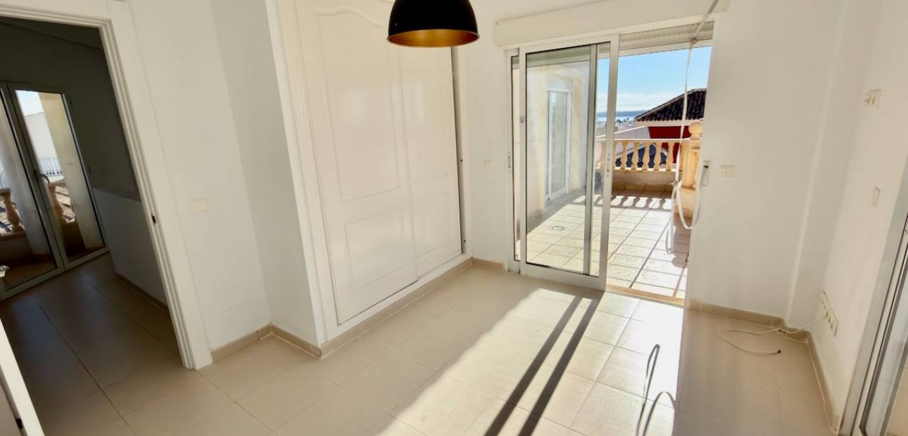 Sale - Villa -
Ciudad Quesada