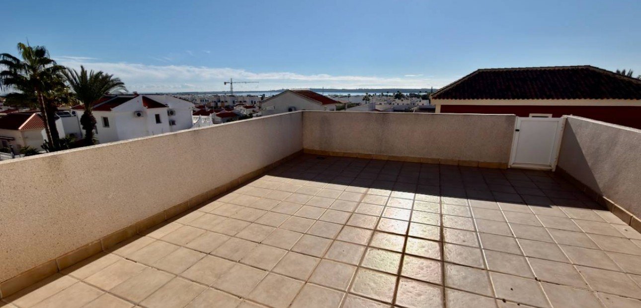 Sale - Villa -
Ciudad Quesada