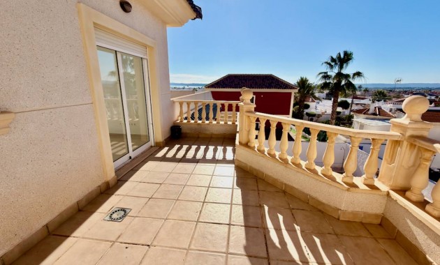 Sale - Villa -
Ciudad Quesada