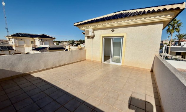 Sale - Villa -
Ciudad Quesada