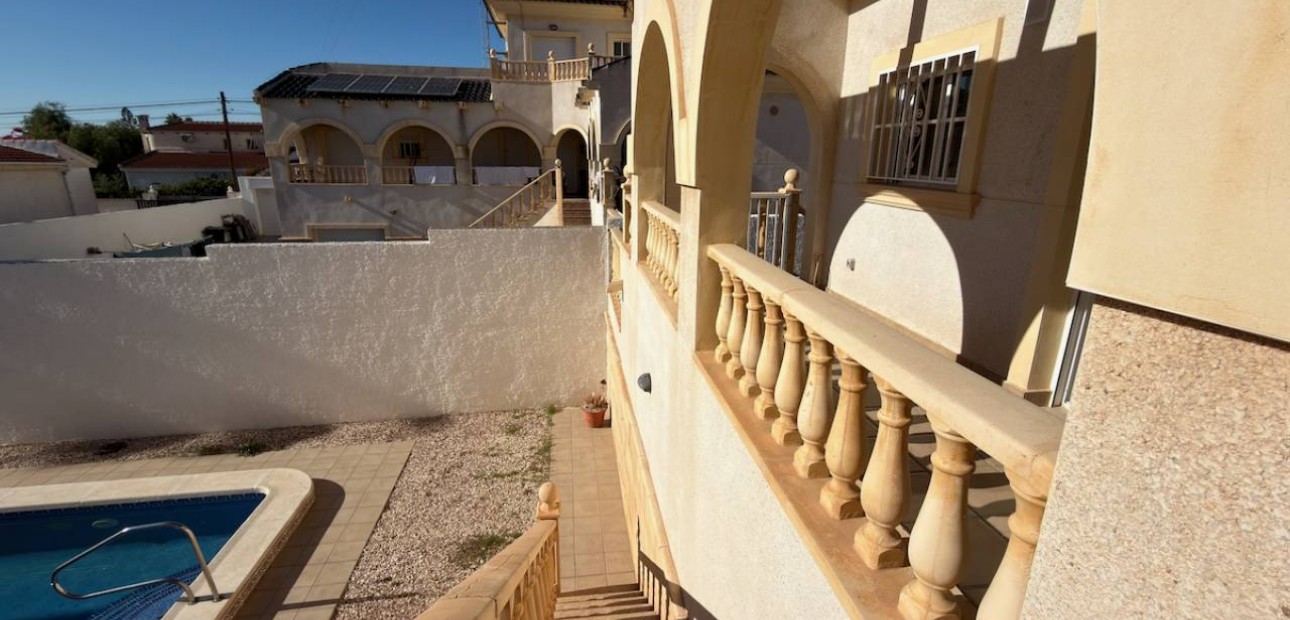 Sale - Villa -
Ciudad Quesada