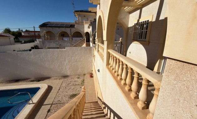 Sale - Villa -
Ciudad Quesada