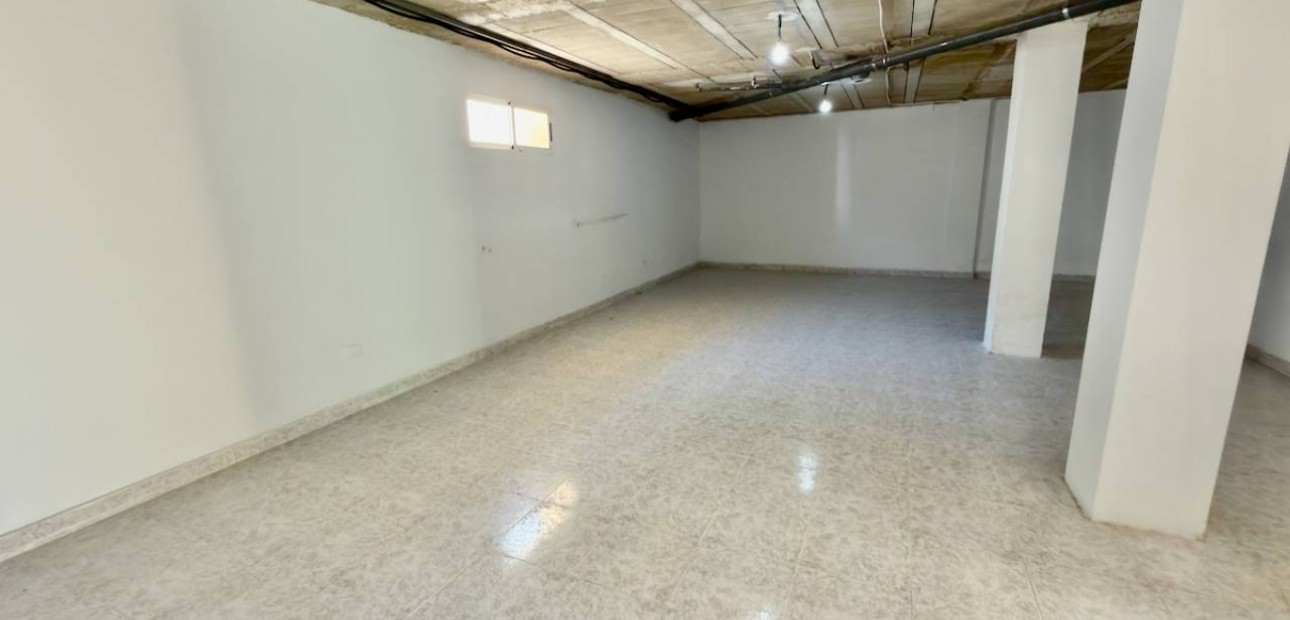 Sale - Villa -
Ciudad Quesada