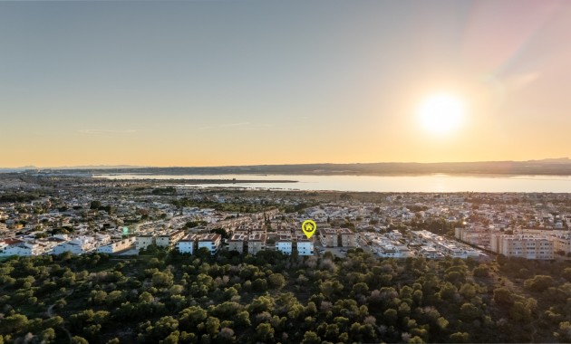 Herverkoop - Apartment flat -
Torrevieja - La Siesta