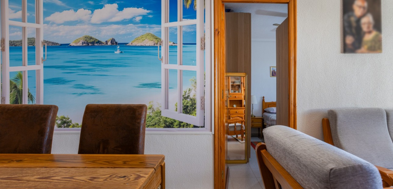 Herverkoop - Apartment flat -
Torrevieja - La Siesta