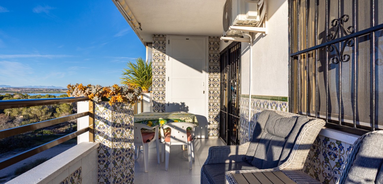 Herverkoop - Apartment flat -
Torrevieja - La Siesta