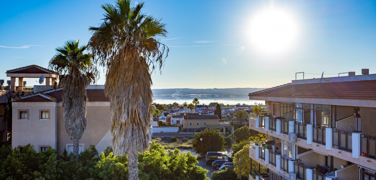 Herverkoop - Apartment flat -
Torrevieja - La Siesta