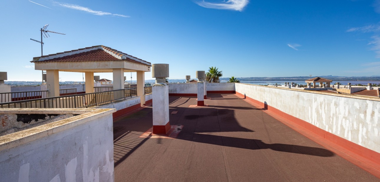 Herverkoop - Apartment flat -
Torrevieja - La Siesta