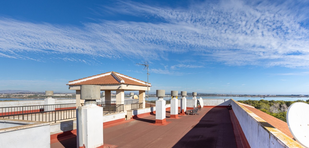 Herverkoop - Apartment flat -
Torrevieja - La Siesta