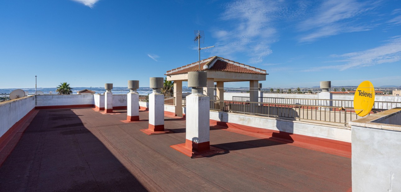 Herverkoop - Apartment flat -
Torrevieja - La Siesta