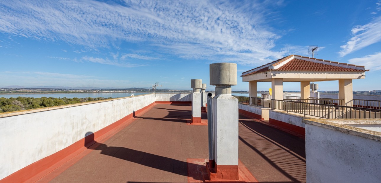Herverkoop - Apartment flat -
Torrevieja - La Siesta