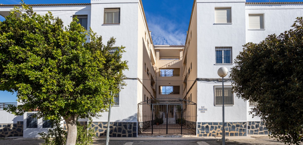 Herverkoop - Apartment flat -
Torrevieja - La Siesta
