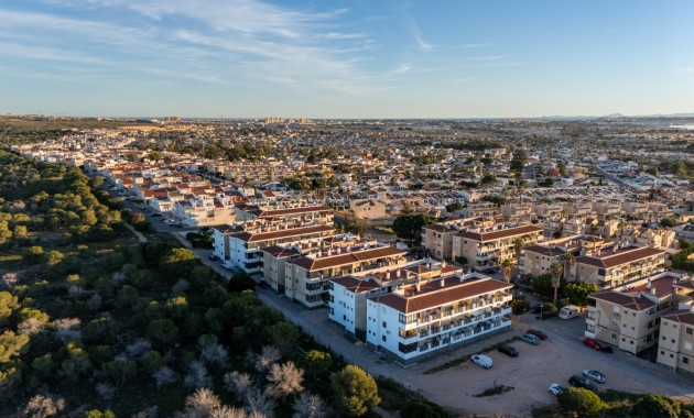 Herverkoop - Apartment flat -
Torrevieja - La Siesta