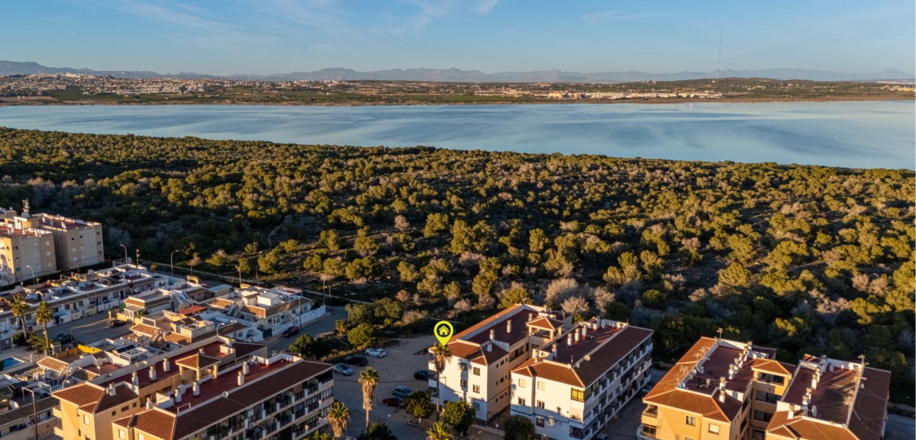 Herverkoop - Apartment flat -
Torrevieja - La Siesta