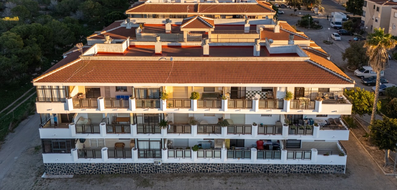 Herverkoop - Apartment flat -
Torrevieja - La Siesta