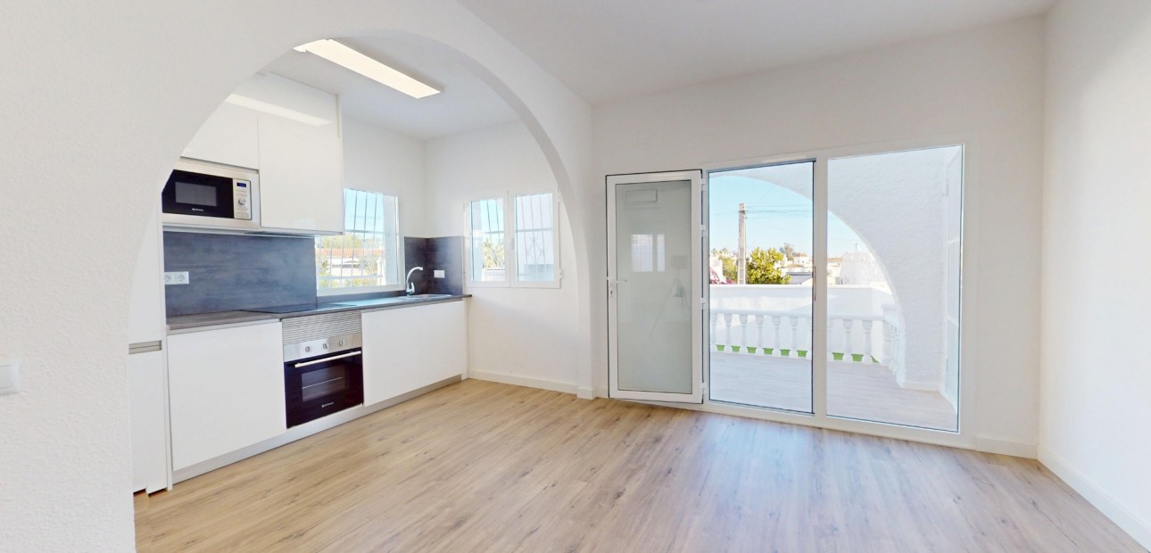 Herverkoop - Bungalow -
Orihuela Costa - Villamartin