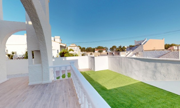 Herverkoop - Bungalow -
Orihuela Costa - Villamartin