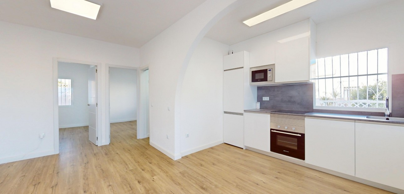 Herverkoop - Bungalow -
Orihuela Costa - Villamartin