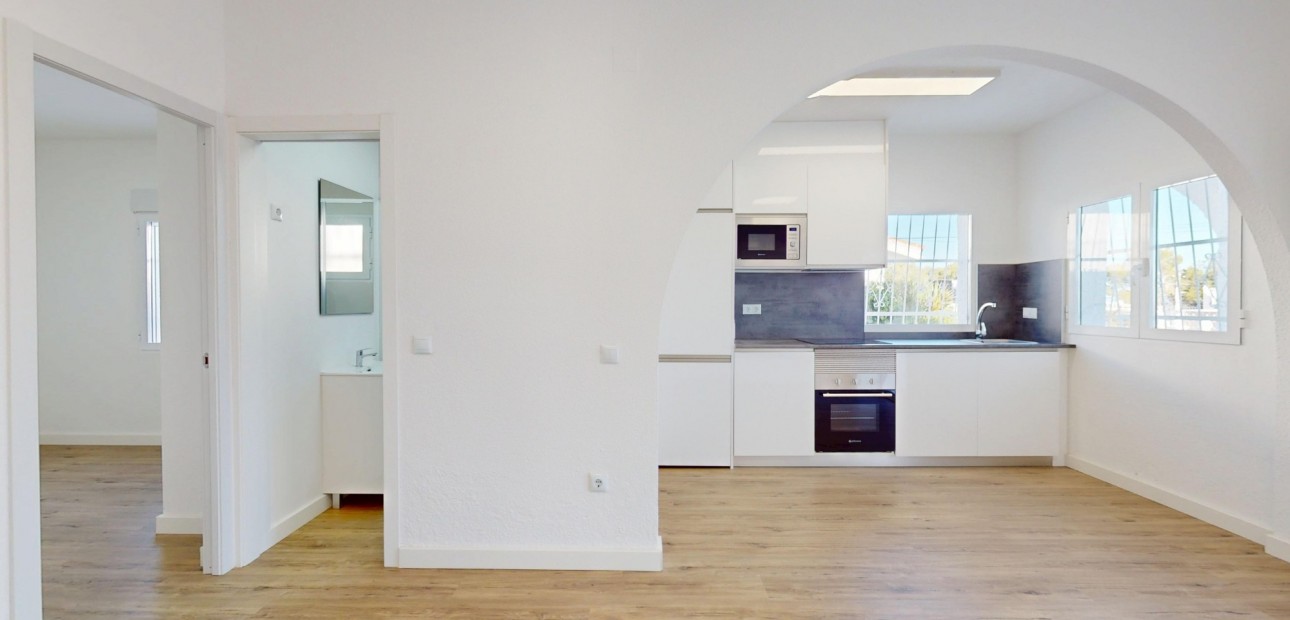 Herverkoop - Bungalow -
Orihuela Costa - Villamartin