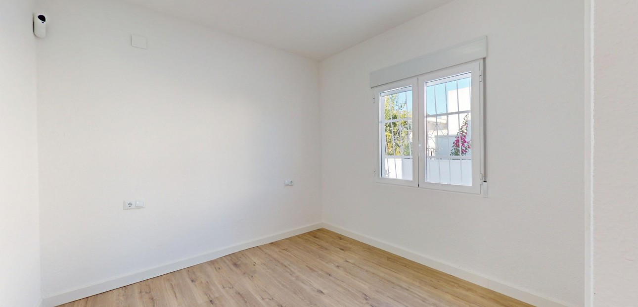 Herverkoop - Bungalow -
Orihuela Costa - Villamartin