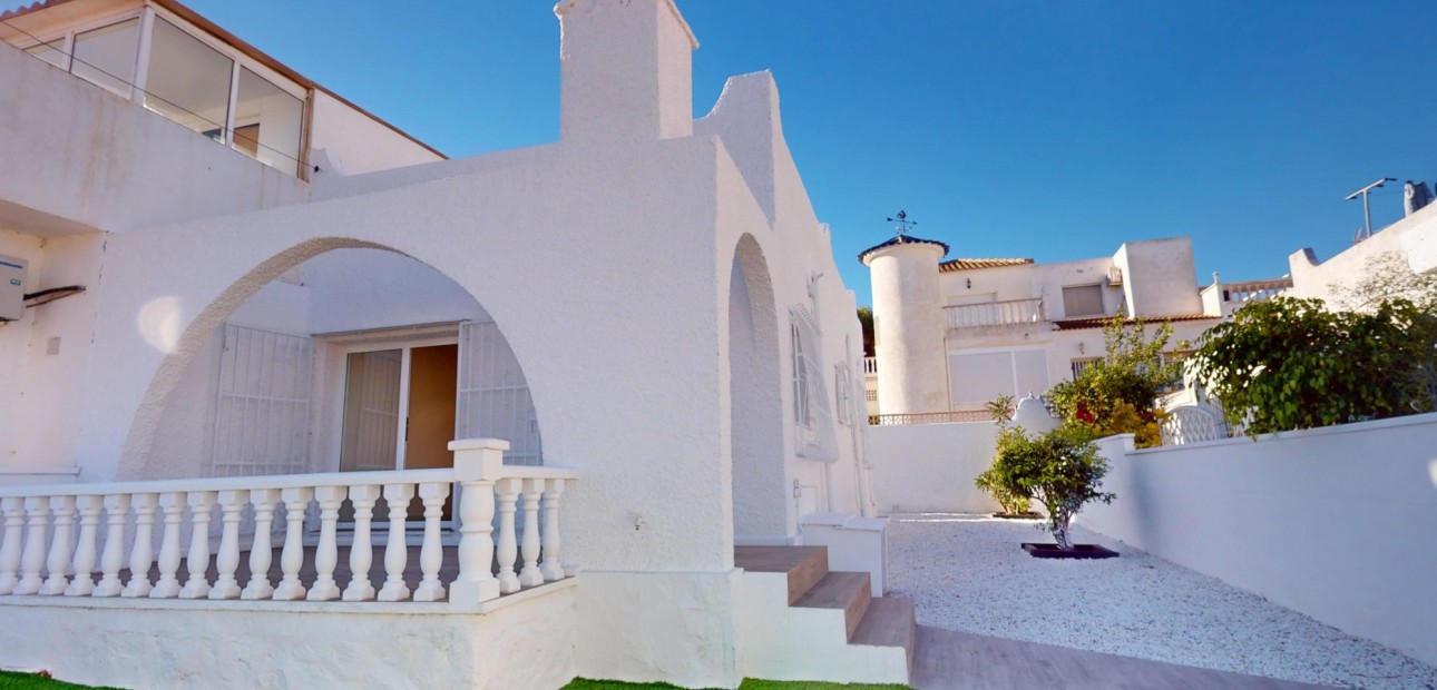 Herverkoop - Bungalow -
Orihuela Costa - Villamartin