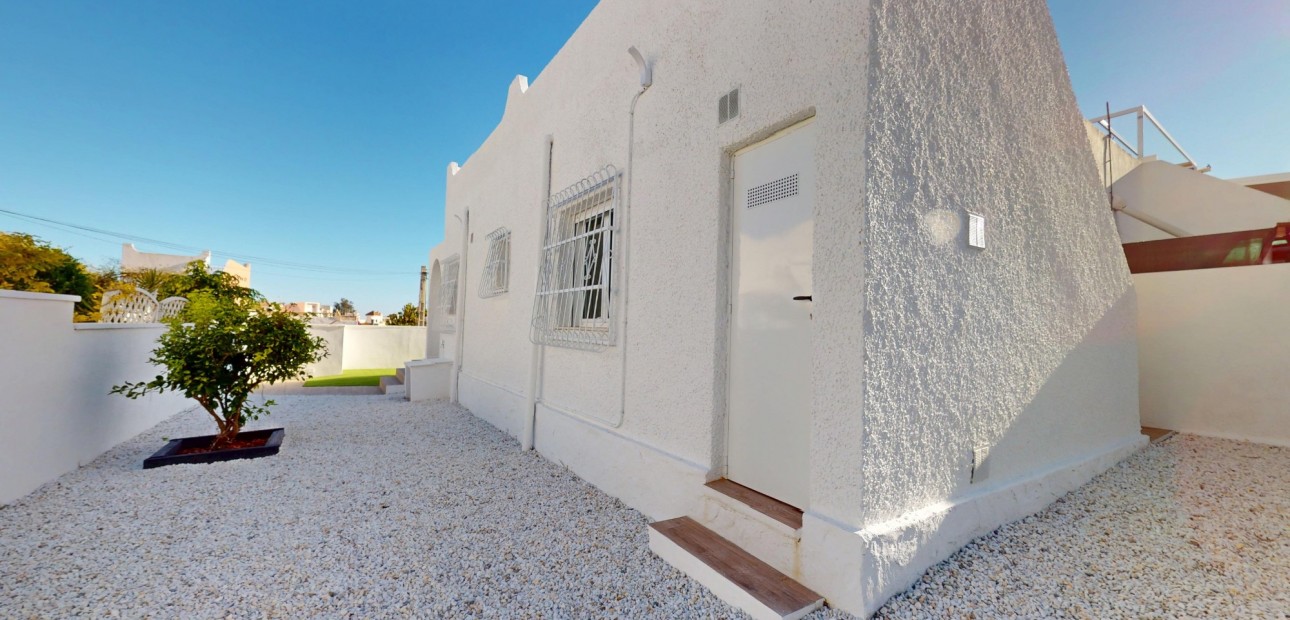 Herverkoop - Bungalow -
Orihuela Costa - Villamartin