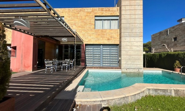 Venta - Detached Villa -
Orihuela Costa - Dehesa de Campoamor