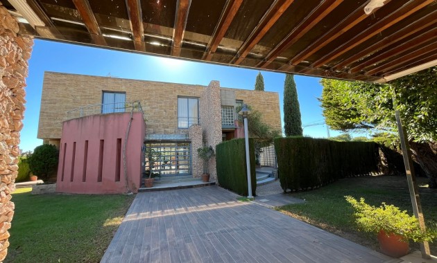 Venta - Detached Villa -
Orihuela Costa - Dehesa de Campoamor