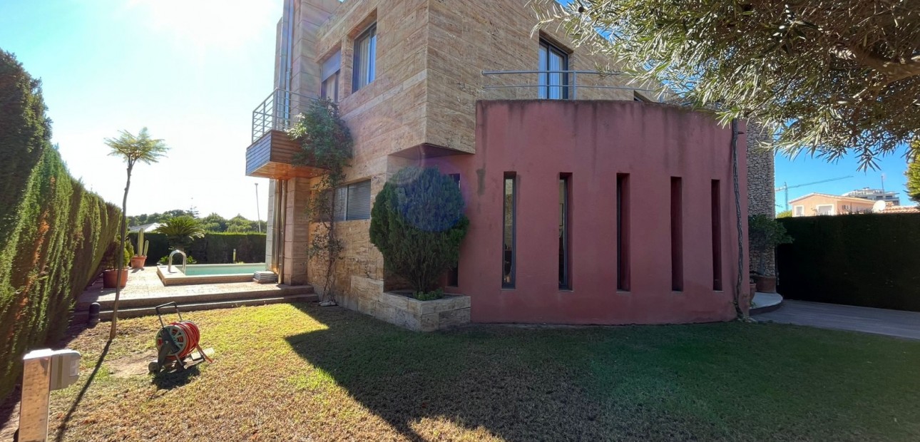 Venta - Detached Villa -
Orihuela Costa - Dehesa de Campoamor