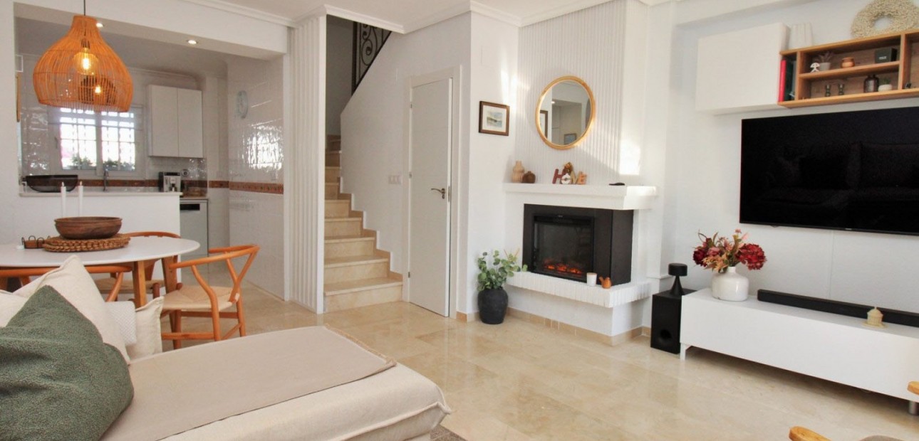 Herverkoop - 2. Town house -
Orihuela Costa - Villamartín