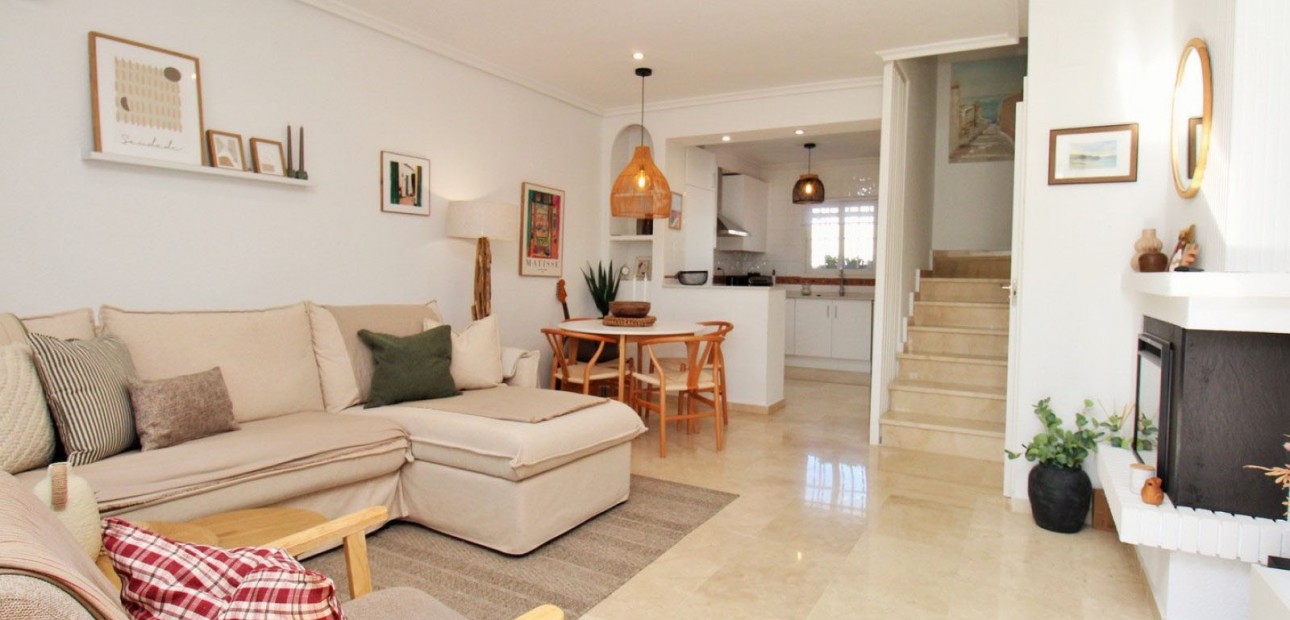 Herverkoop - 2. Town house -
Orihuela Costa - Villamartín