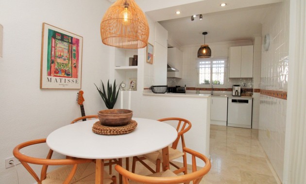 Herverkoop - 2. Town house -
Orihuela Costa - Villamartín