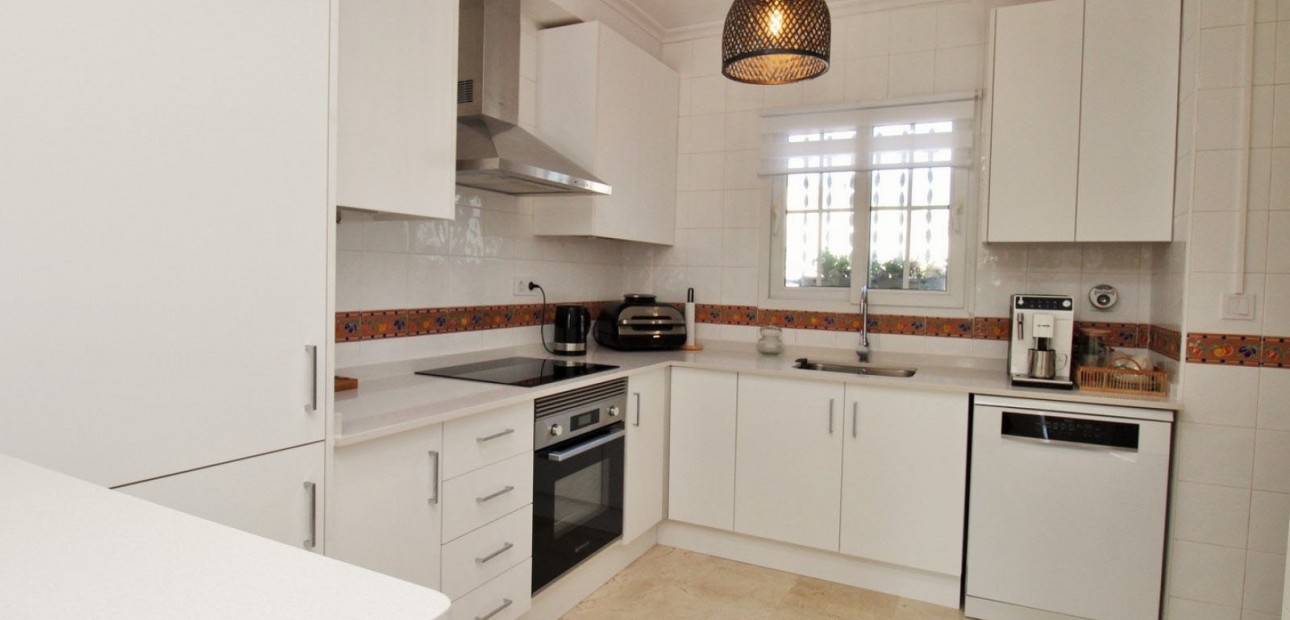 Herverkoop - 2. Town house -
Orihuela Costa - Villamartín