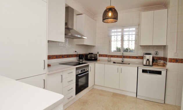 Herverkoop - 2. Town house -
Orihuela Costa - Villamartín