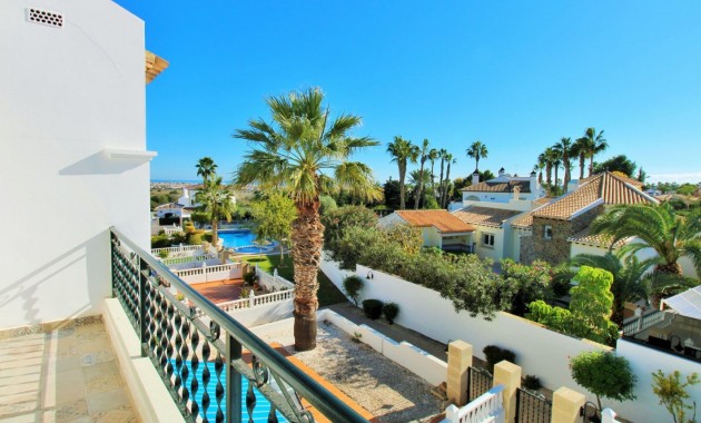 Herverkoop - 2. Town house -
Orihuela Costa - Villamartín