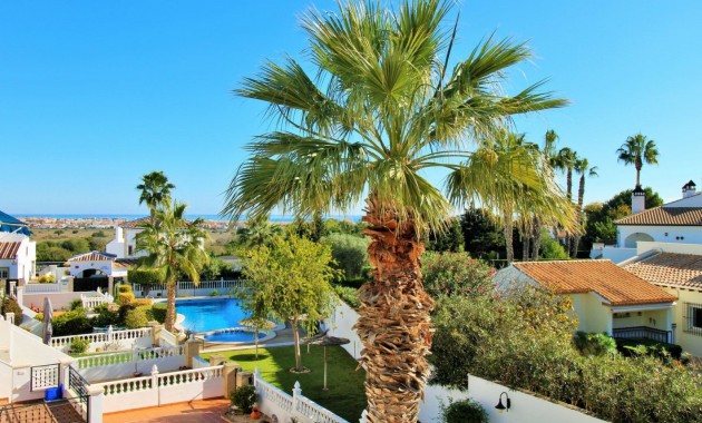 Herverkoop - 2. Town house -
Orihuela Costa - Villamartín