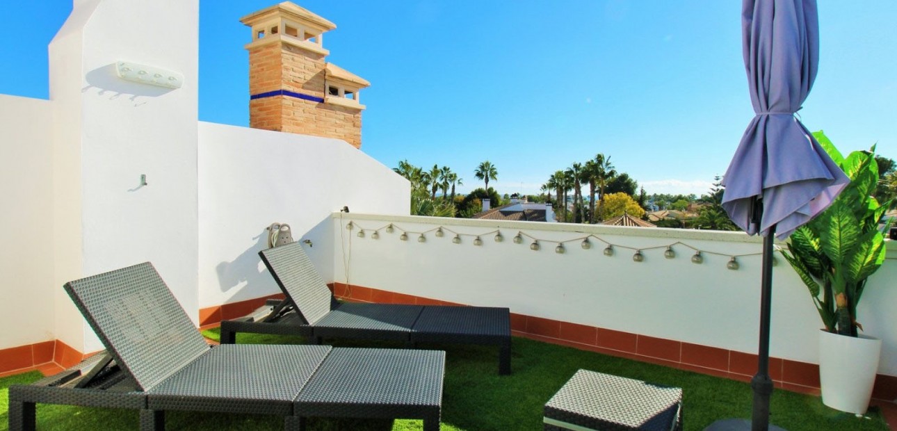 Herverkoop - 2. Town house -
Orihuela Costa - Villamartín