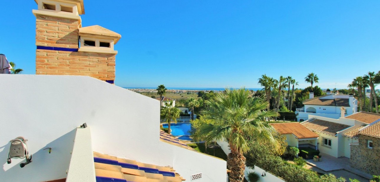 Herverkoop - 2. Town house -
Orihuela Costa - Villamartín