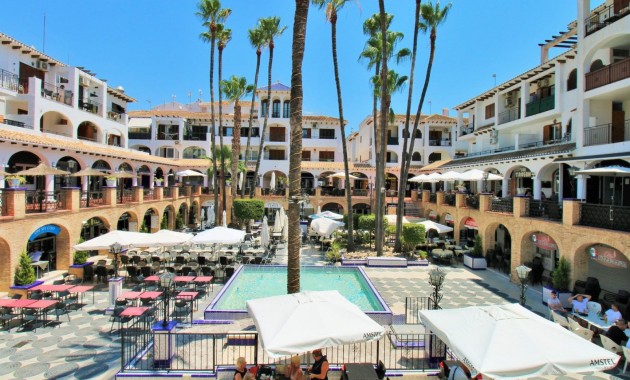 Herverkoop - 2. Town house -
Orihuela Costa - Villamartín