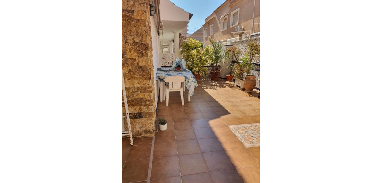 Venta - Bungalow -
Torrevieja - La Mata