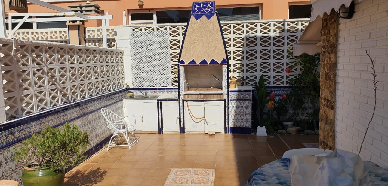 Venta - Bungalow -
Torrevieja - La Mata