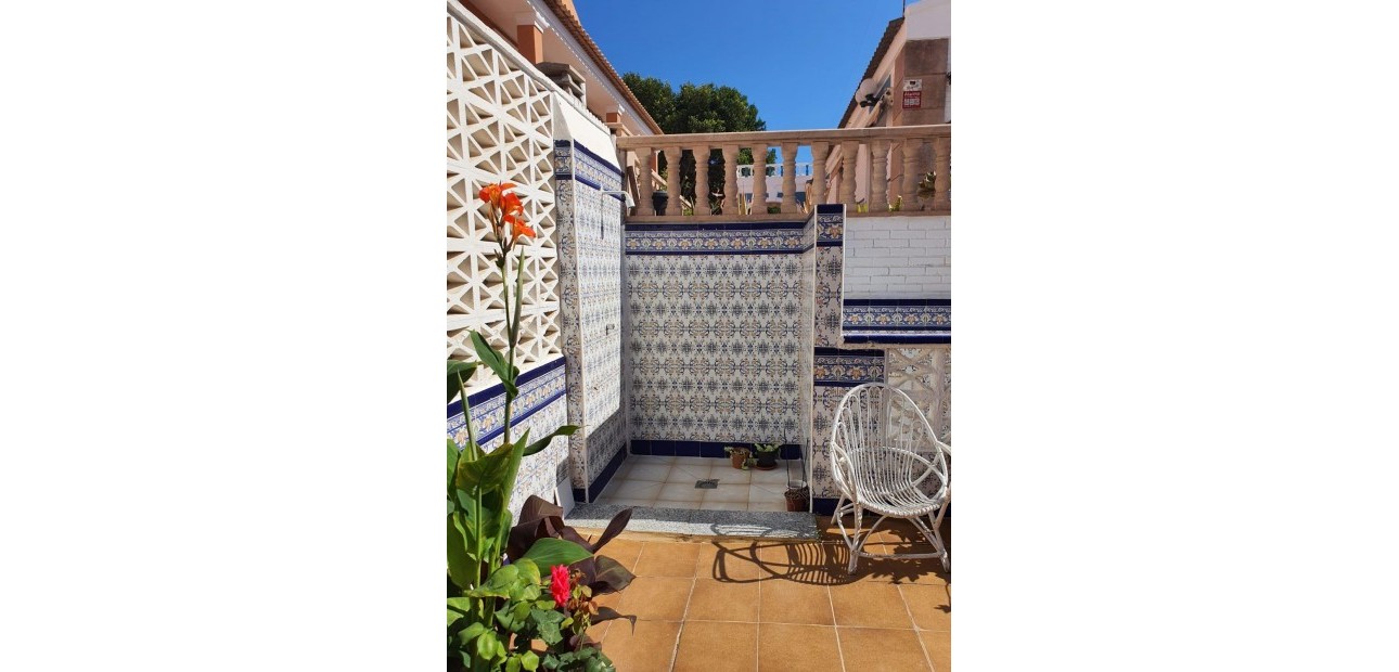 Venta - Bungalow -
Torrevieja - La Mata