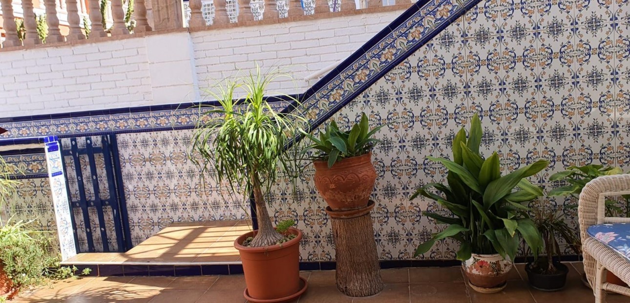 Venta - Bungalow -
Torrevieja - La Mata