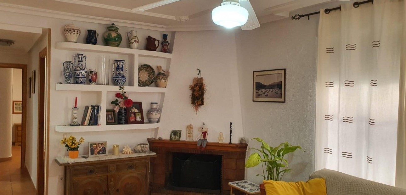 Venta - Bungalow -
Torrevieja - La Mata