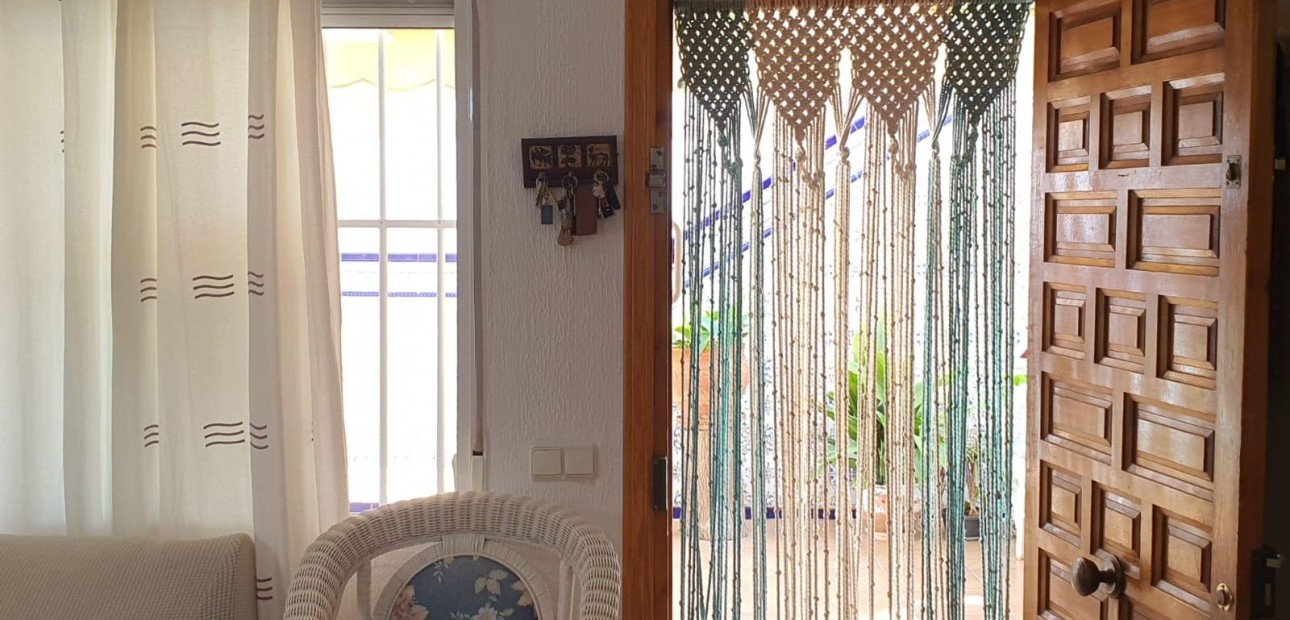 Venta - Bungalow -
Torrevieja - La Mata