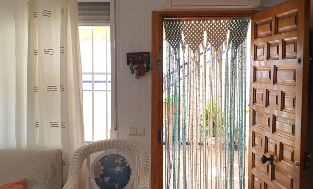 Venta - Bungalow -
Torrevieja - La Mata