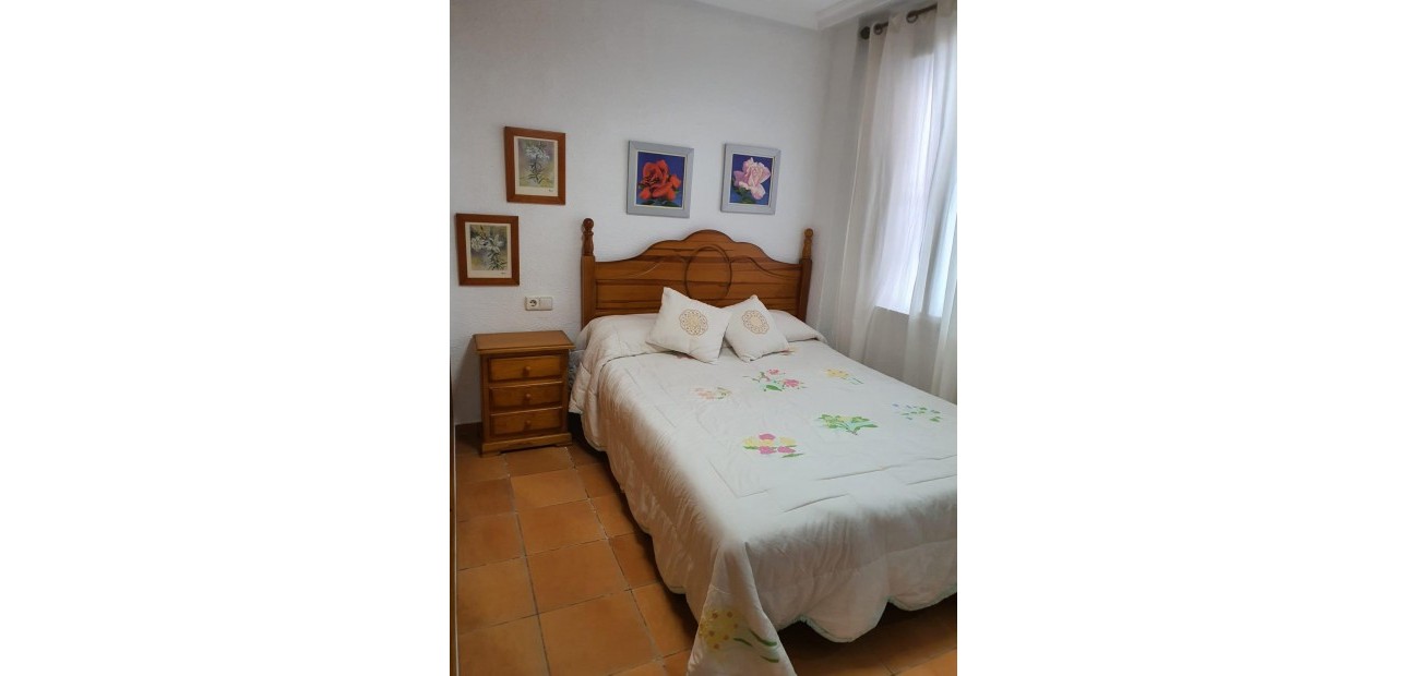 Venta - Bungalow -
Torrevieja - La Mata