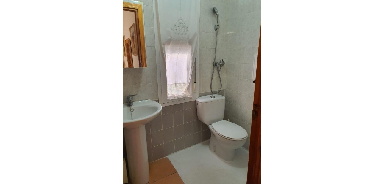 Venta - Bungalow -
Torrevieja - La Mata