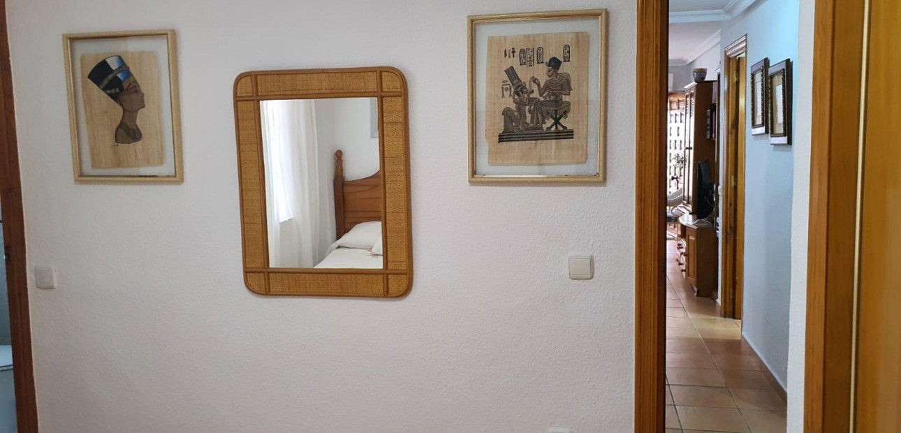 Venta - Bungalow -
Torrevieja - La Mata